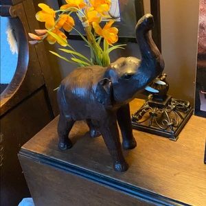 - Elephant 🐘 decor